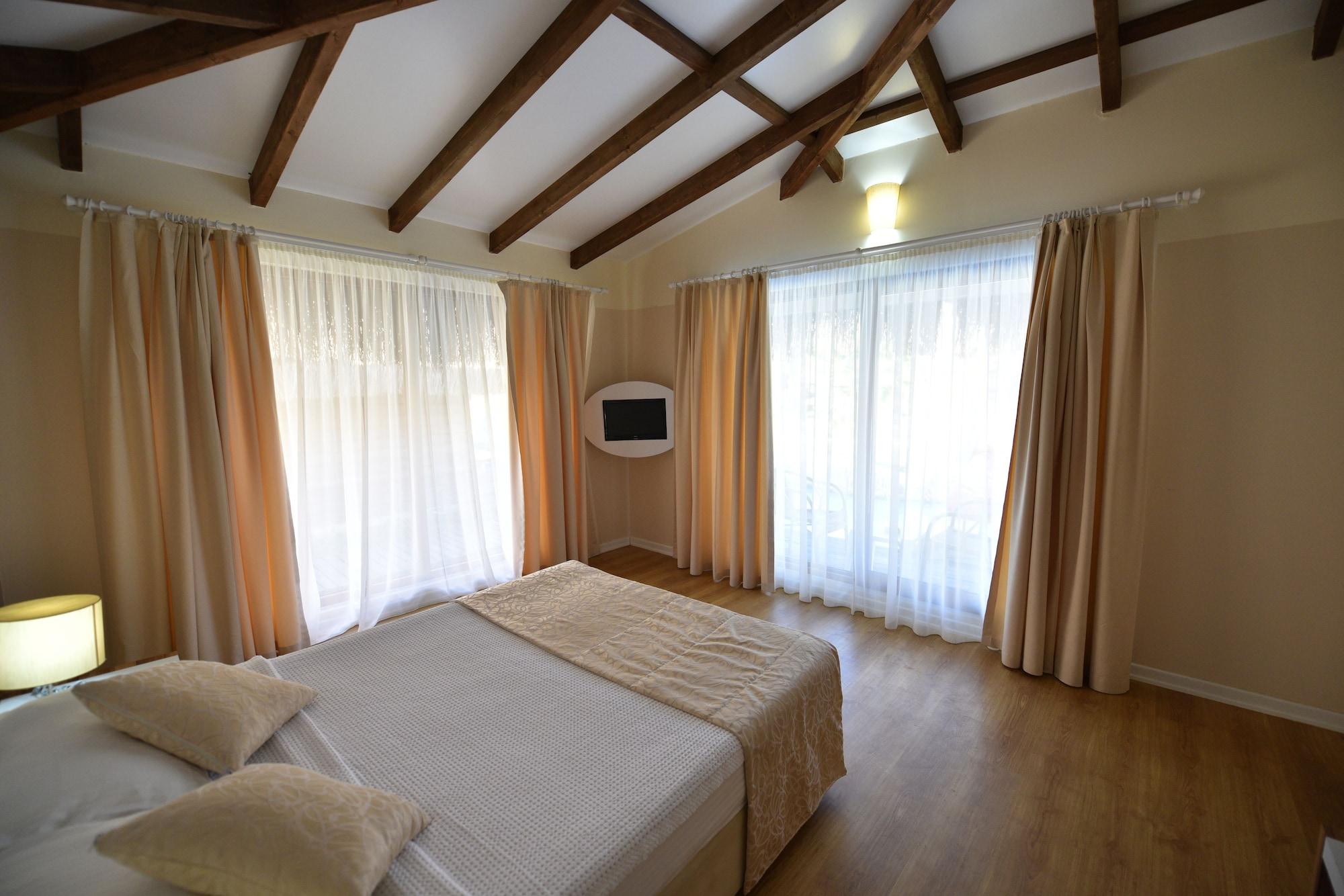 Sahra Su Holiday Village & Spa Oludeniz Exterior photo