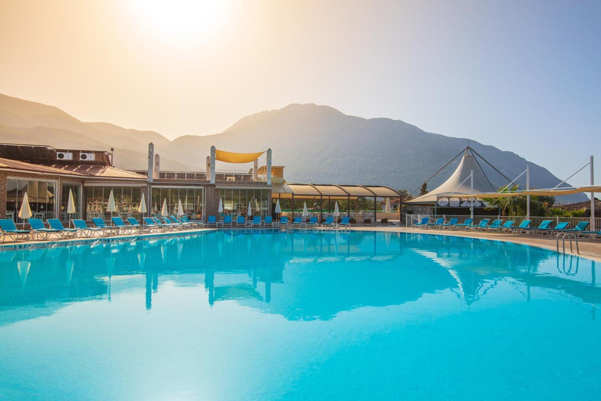 Sahra Su Holiday Village & Spa Oludeniz Exterior photo